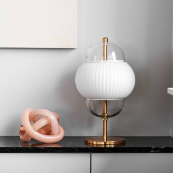 Stolová lampa Shahin, 3 svetlá, stmievateľná, sklo, výška 43 cm