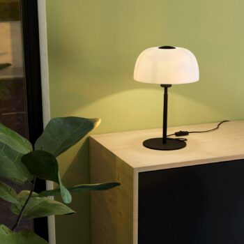 Stolová lampa Solo 2, mliečne sklo/čierna
