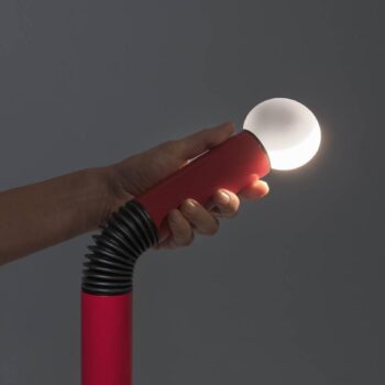 Stolová lampa Stilnovo Periscopio, červená, výška 68 cm, kov