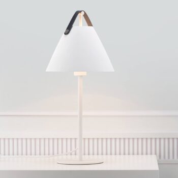Stolová lampa Strap z kovu, s koženým pásom, biela