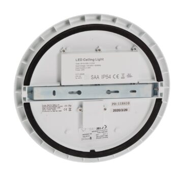 Stropné LED svietidlo Welland IP44, leštená mosadz