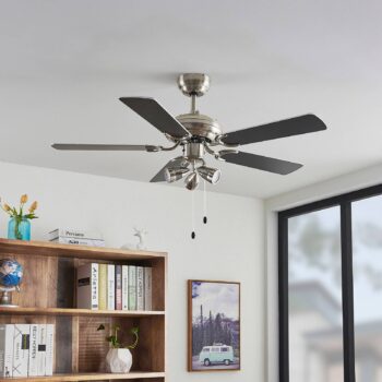 Stropný ventilátor Lindby s osvetlením Anariki, tichý, strieborný