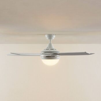 Stropný ventilátor Lindby s osvetlením Auraya, tichý, biely, 130 cm
