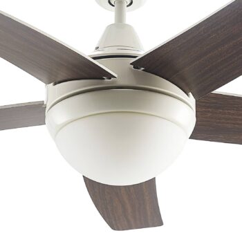 Stropný ventilátor Lindby s osvetlením Auraya, tichý, biely, 130 cm