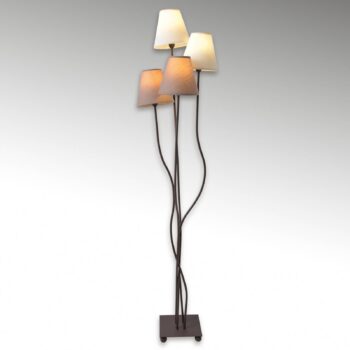 Štvor-plameňová textilná stojaca lampa hnedá biela