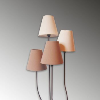 Štvor-plameňová textilná stojaca lampa hnedá biela