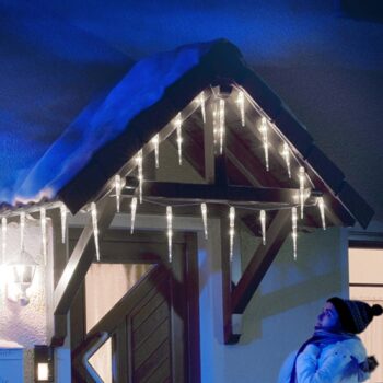 Svetelný záves LED cencúľ s 32 kužeľmi 7,75 m