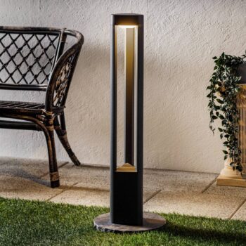 Svetlo Lucande LED na chodník Pirron, 80 cm, trojuholníkové, IP54