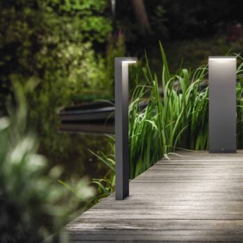 Svetlo Philips LED na chodník Bustan UE, 2 700 K