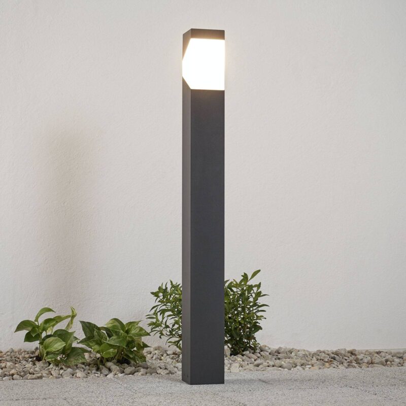 Svetlo na cestu Lucande Kiran, 100 cm, sivé, kov, IP44, E27 Svetlo na cestu Lucande Kiran, 100 cm, sivé, kov, IP44, E27
