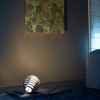 TECNOLUMEN Bulo XL – LED stojaca lampa, hliník