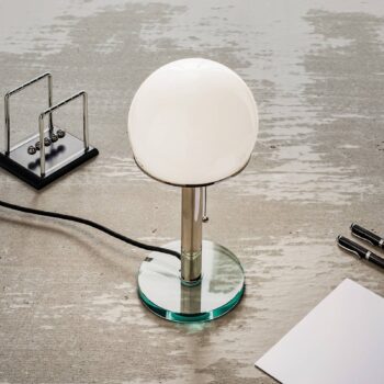 TECNOLUMEN Wagenfeld WG24 stolová lampa, tyč