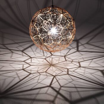 Tom Dixon Etch Web závesná lampa z mosadze