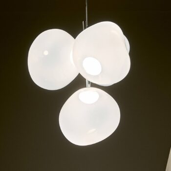 Tom Dixon LED luster Melt Chandelier opálová/chrómová