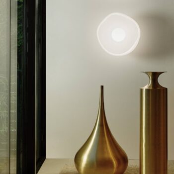 Tom Dixon LED nástenné svetlo Melt, Ø 50 cm, opálová/chrómová farba