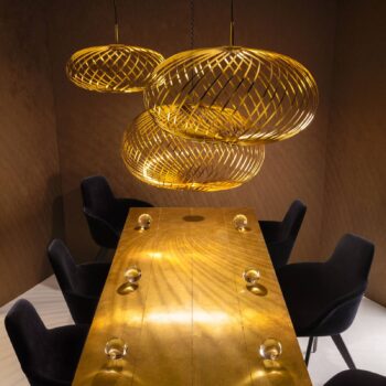 Tom Dixon Spring medium závesná lampa Ø79cm mosadz
