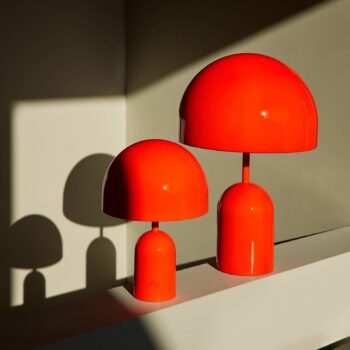 Tom Dixon Stolová LED lampa Bell, červená, výška 43 cm, stmievateľná