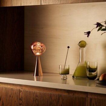 Tom Dixon Stolová LED lampa Melt, medená farba, výška 29 cm