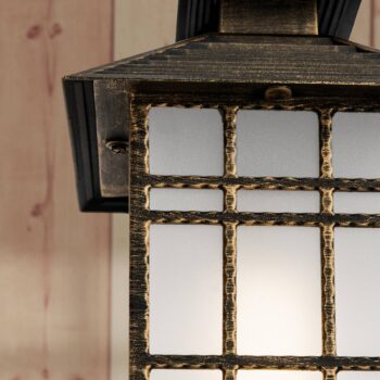 Tradičná vonkajšia závesná lampa Ilka s reťazou