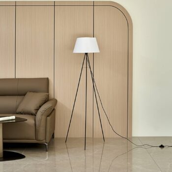 Trojnožková stojacia lampa ELC Elsika, látkové tienidlo, hnedá