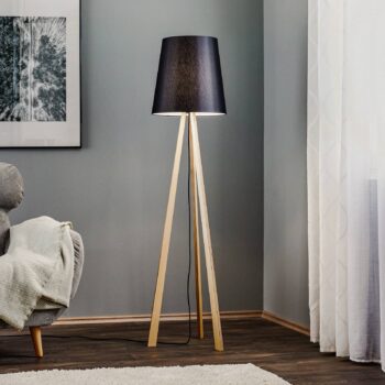 Trojnožková stojacia lampa Quitani Jata, drevo chintz, čierna