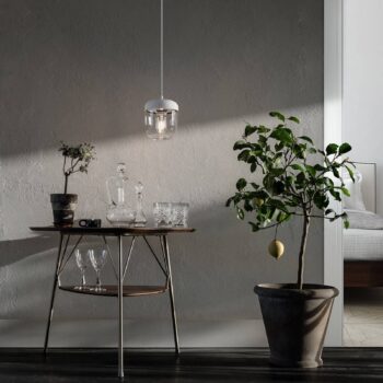 UMAGE Acorn závesná lampa biela/oceľ, jedno svetlo