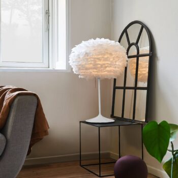 UMAGE Eos medium stolná lampa biela