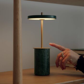 UMAGE LED dobíjacia stolná lampa Asteria Move Mini, zelená 26 cm IP44