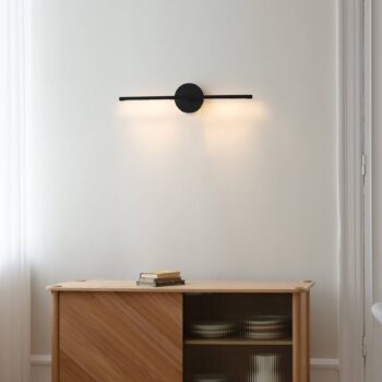 UMAGE LED nástenné svetlo Omni, čierne, dĺžka 74 cm