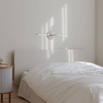 UMAGE LED nástenné svetlo Omni, oceľová farba, dĺžka 74 cm