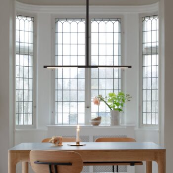 UMAGE LED závesné svietidlo Omni, čierne, 2-pl., dĺžka 74 cm