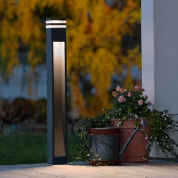 Úzke chodníkové LED svietidlo Massa