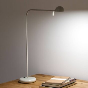 Vibia Pin 1655 stolná LED lampa, dĺžka 40 cm, krém