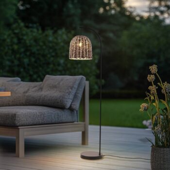 Vonkajšia stojacia lampa Lindby Taryn, hnedá, plast, IP44 172cm