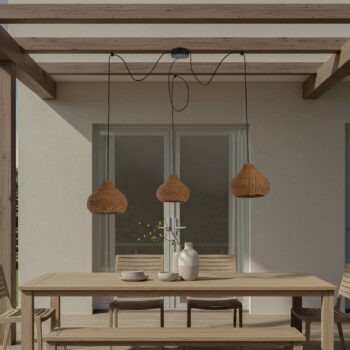 Vonkajšia závesná lampa Lucande Taniola, 3-pl., béžová, ratan, IP44