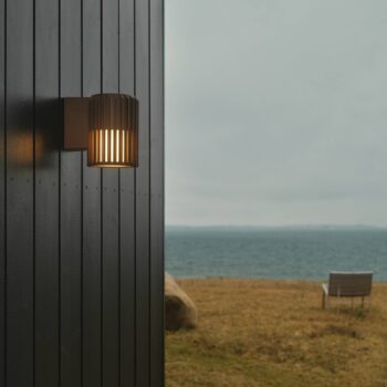 Vonkajšie nástenné svietidlo Aludra Seaside, hliník, hnedá metalíza