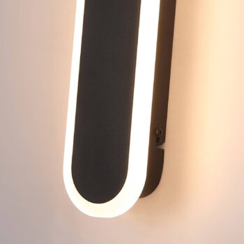 Vonkajšie nástenné svietidlo Bordo LED, výška 30 cm, čierna farba, hliník