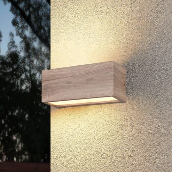 Vonkajšie nástenné svietidlo Mayenne, farba dreva, up- & downlight, hranaté