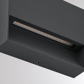 Vonkajšie nástenné svietidlo Molto Luce LED Cado, šírka 14 cm, čierne