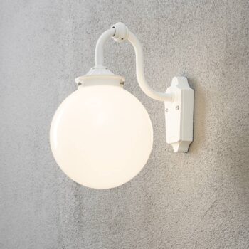 Vonkajšie svietidlo Arcturus s guľovitým tienidlom