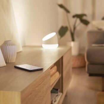 WiZ Squire stolná LED lampa, RGBW, prenosná