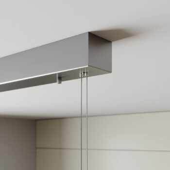 Závesná LED lampa Lio čierna zlatý dekór