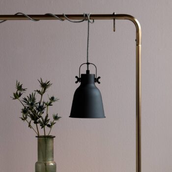 Závesná lampa Adrian v čiernej farbe, Ø 16 cm
