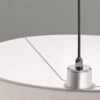 Závesná lampa Artak s bielym látkovým tienidlom