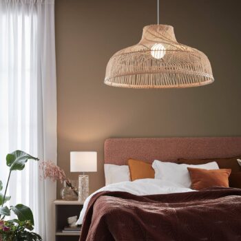 Závesná lampa Bali s ratanovým tienidlom