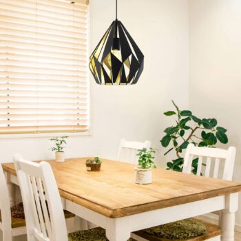 Závesná lampa Carlton v čiernej Ø 31 cm