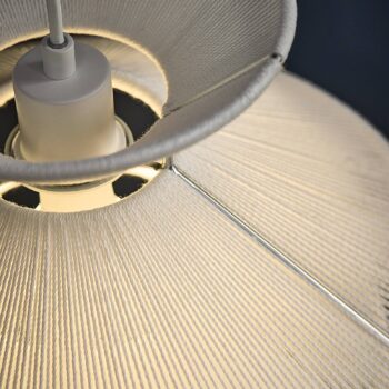 Závesná lampa FRANDSEN Kiku biela, Ø 35,5 cm, kov/látka