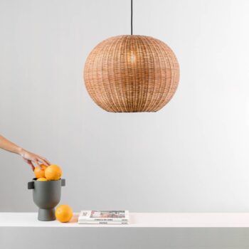 Závesná lampa Haka s ratanovým tienidlom, Ø 53 cm