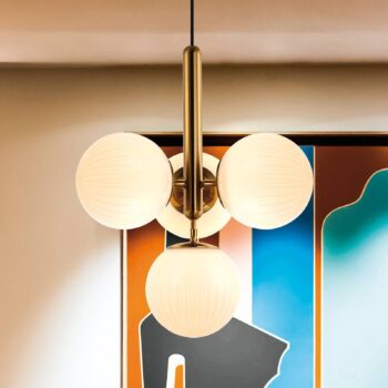 Závesná lampa Jolin s guľovými sklami, 4-plameňová