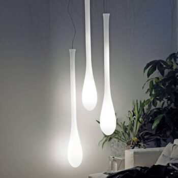 Závesná lampa Lacrima zo skla, Ø 25 cm, biela